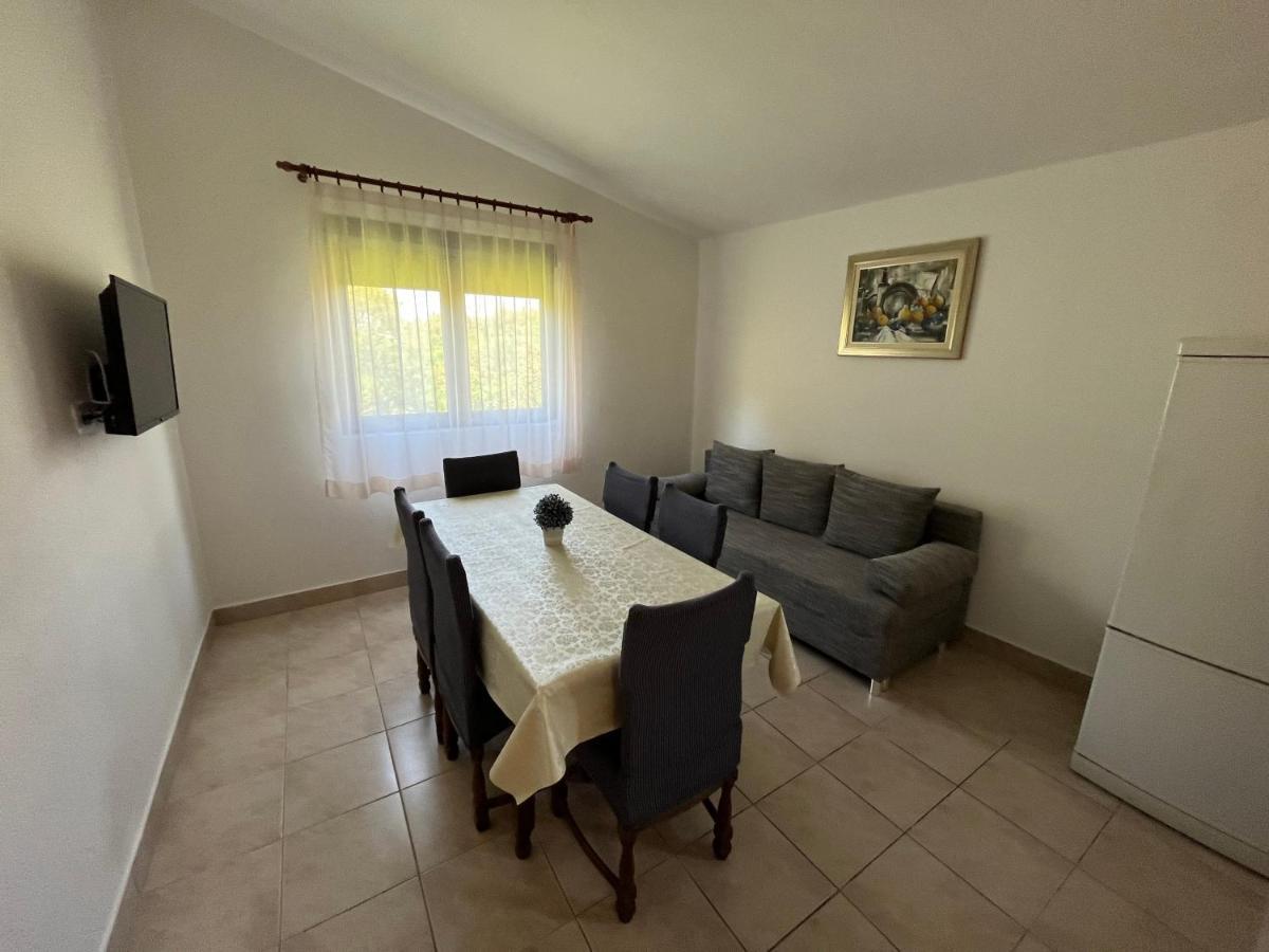 Apartmani Sekana Starigrad Paklenica Exterior foto